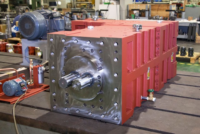 Ağır hizmet tipi co-rotating twin screw redüktör örneği
